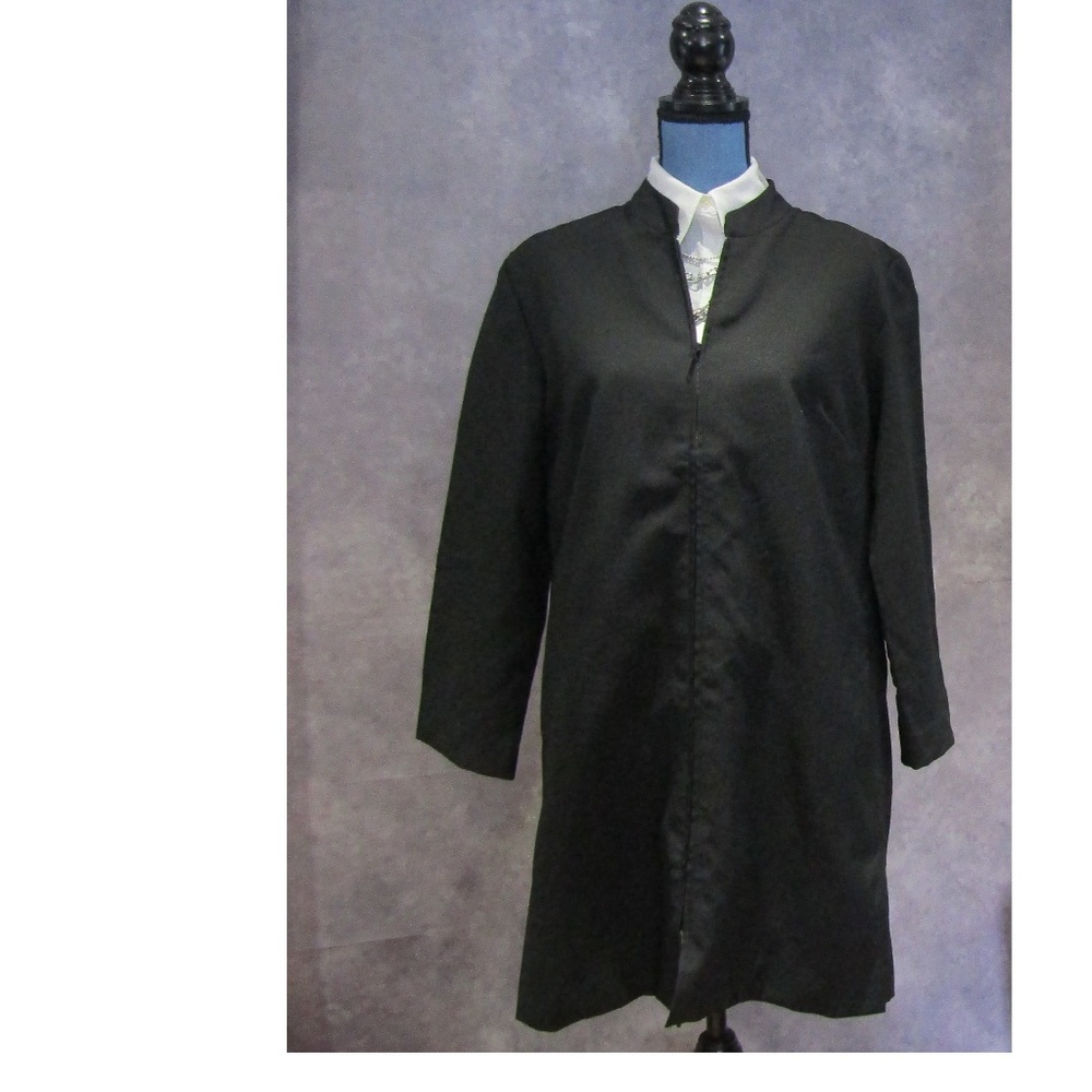 NWT Beauty Boutique Hairstylist Jacket Black Zip M